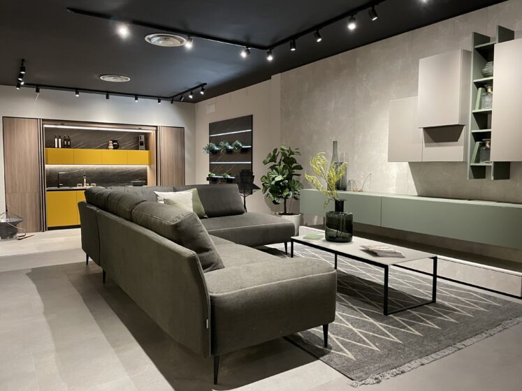 Living con divano e madia a parete – Febal Casa Store Via Trionfale, Roma